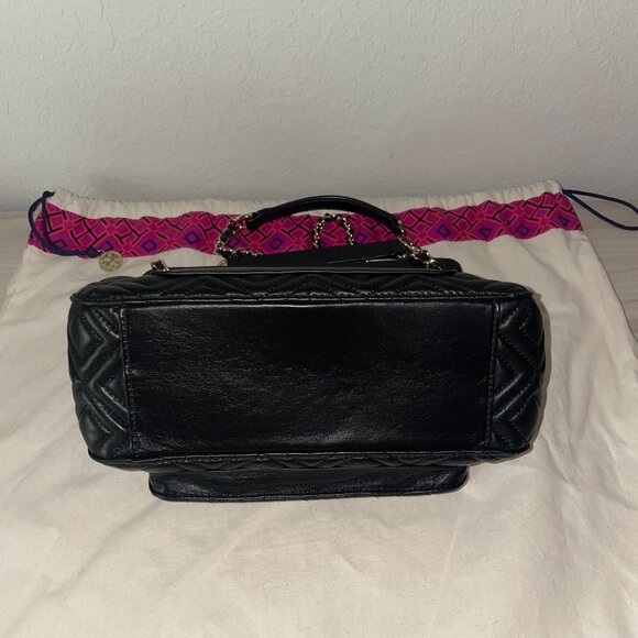 Tory Burch Marion Quilted Shoulder Bag (Black) - Picture 4 of 7